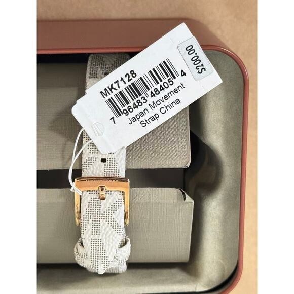 Michael Kors MK7128 Jayne Three-Hand Vanilla Watch - Picture 5 of 5